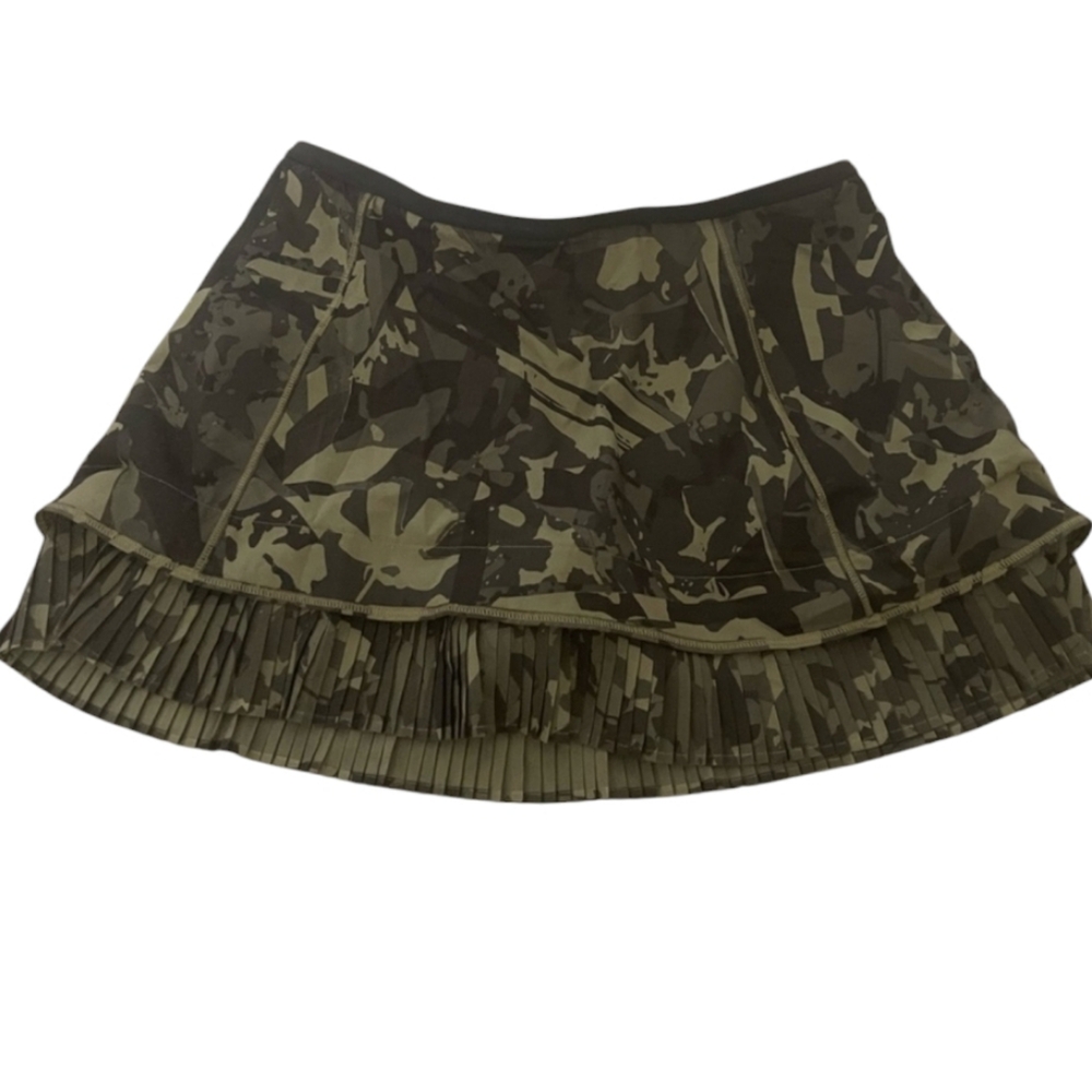 LULULEMON Tennis/Athletic Skirt- green camo